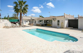 Three-Bedroom Holiday Home in Crevillente